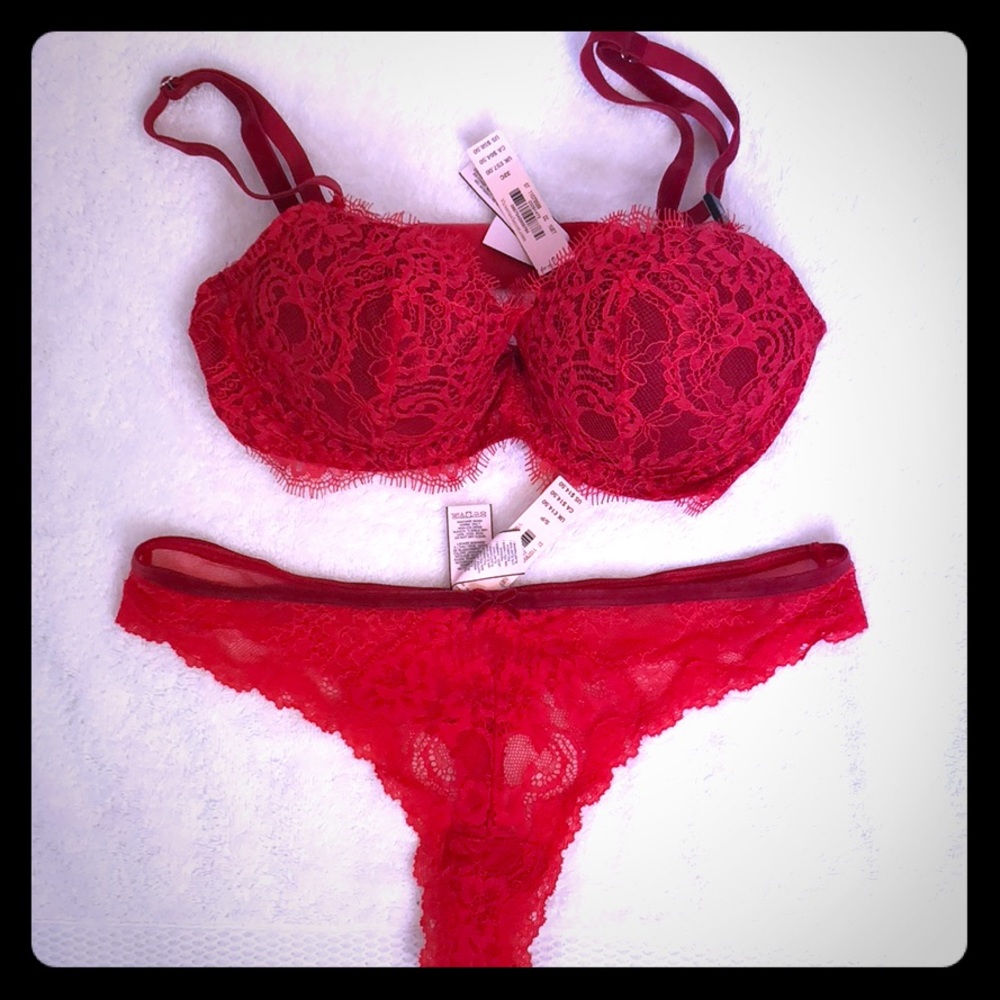 NWT!!! $73 set!!!! Victoria Secret!!